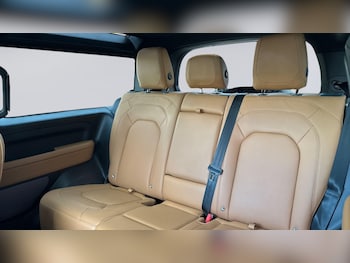 Used Land Rover Defender 2024 for sale - 79200214: Photo