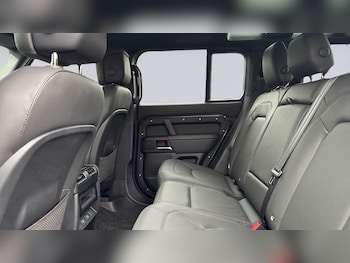 Used Land Rover Defender 2025 for sale - 79199302: Photo