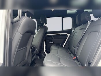 Used Land Rover Defender 2025 for sale - 79199325: Photo