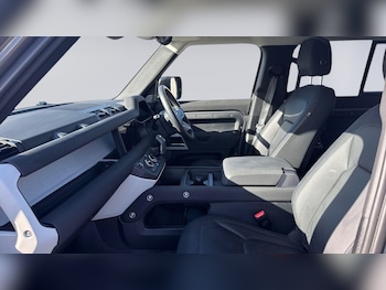 Used Land Rover Defender 2023 for sale - 79199886: Photo
