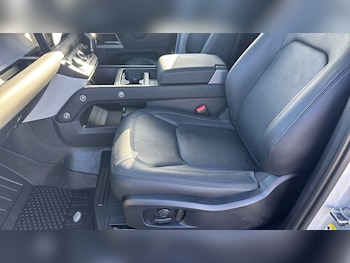 Used Land Rover Defender 2024 for sale - 79543886: Photo