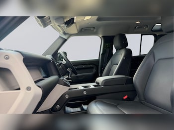 Used Land Rover Defender 2026 for sale - 79575981: Photo