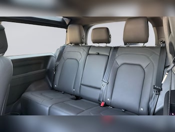 Used Land Rover Defender 2025 for sale - 79199920: Photo