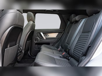 Used Land Rover Discovery Sport 2024 for sale - 79200361: Photo