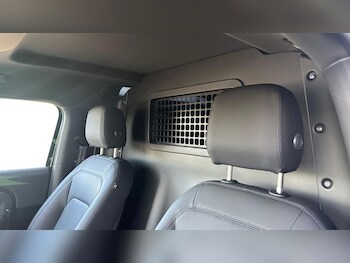Used Land Rover Defender 2025 for sale - 79199409: Photo