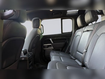 Used Land Rover Defender 2022 for sale - 79200275: Photo