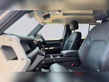 Used Land Rover Defender 2024 for sale - 79360545: Photo