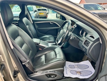 Used Volvo XC70 2013 for sale - 79240322: Photo