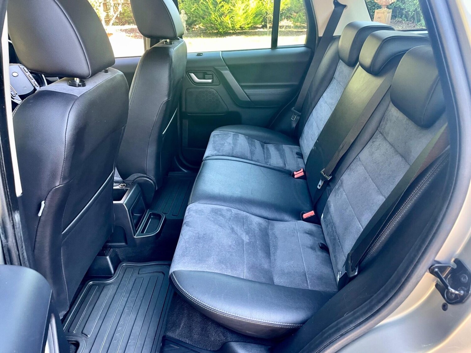 Used Land Rover Freelander 2 2011 for sale - 76776392: Photo 30