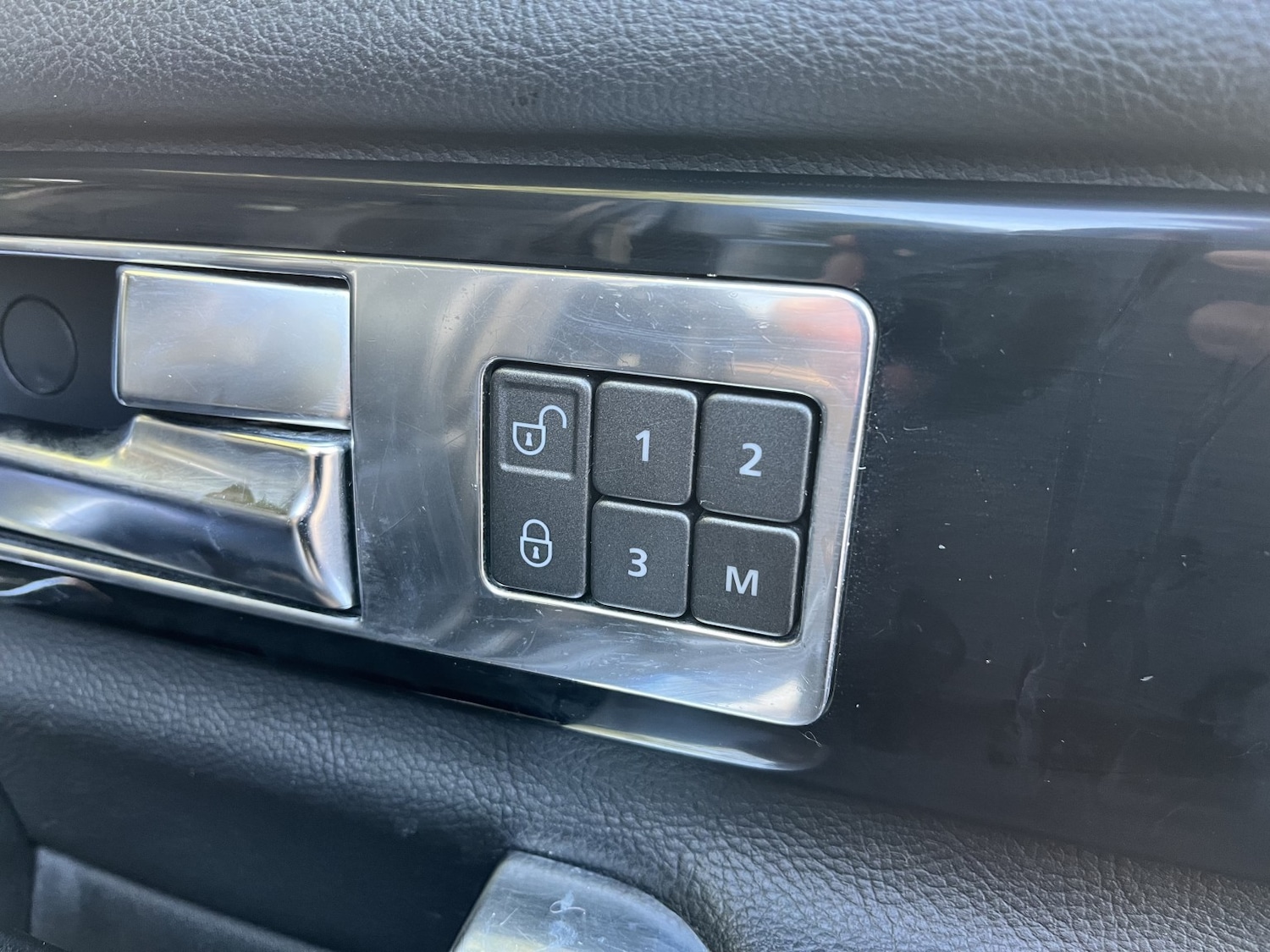 Used Land Rover Discovery 4 2013 for sale - 76571247: Photo 15