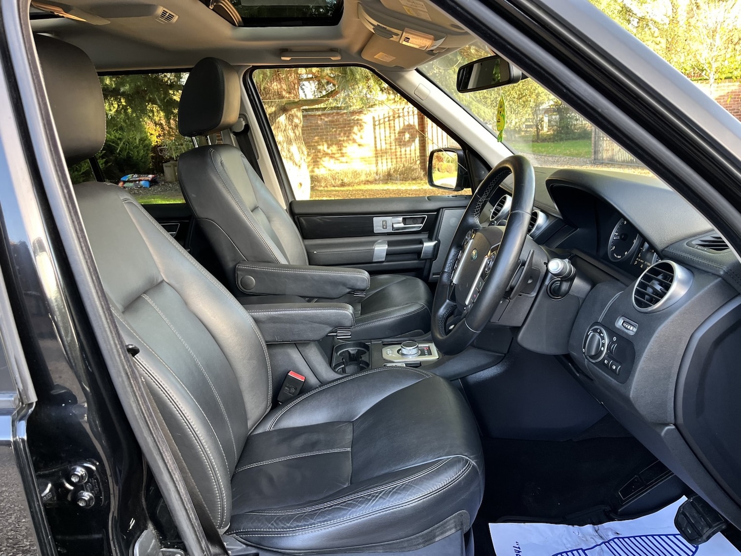 Used Land Rover Discovery 4 2013 for sale - 76571247: Photo 2