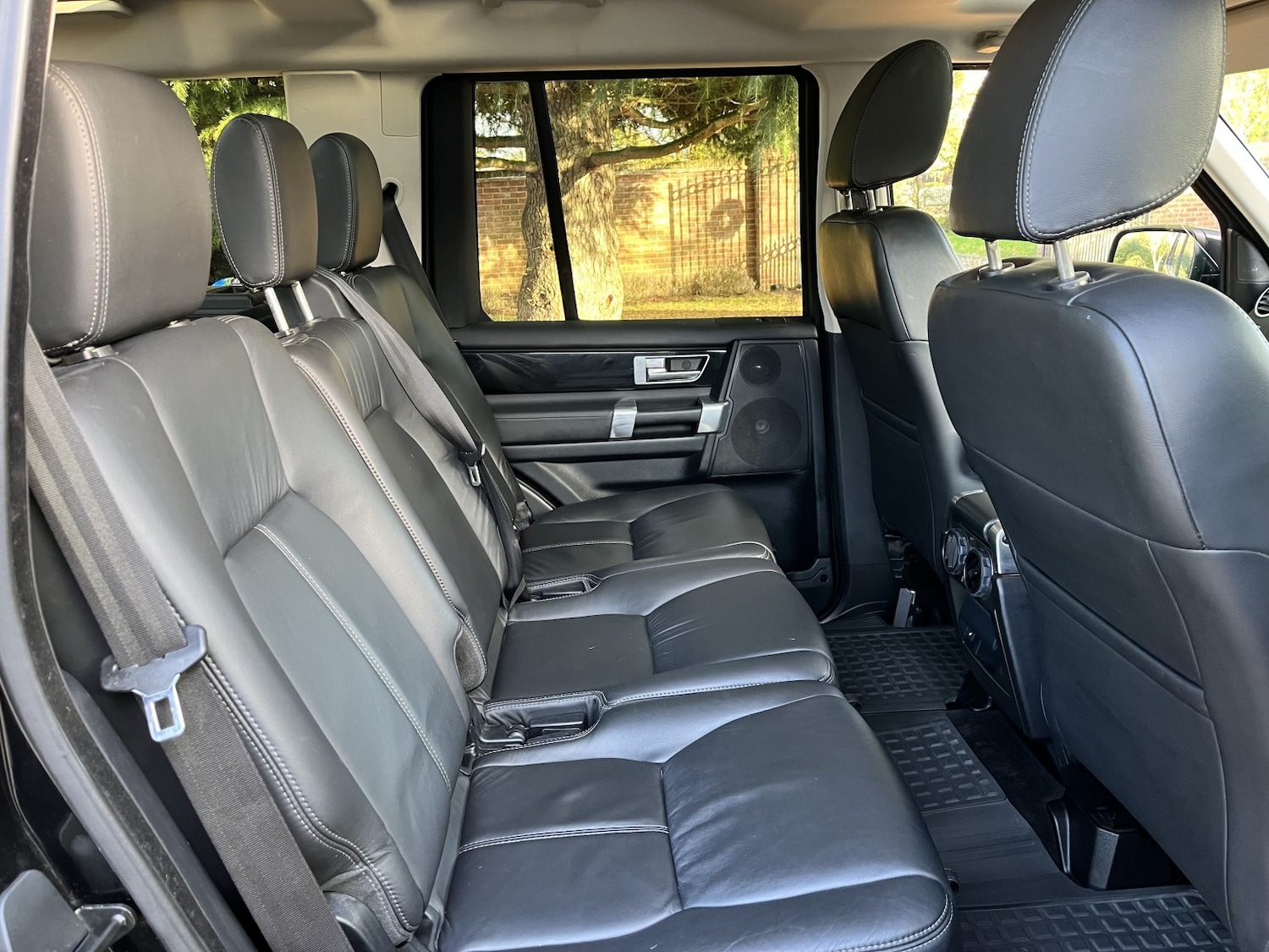 Used Land Rover Discovery 4 2013 for sale - 76571247: Photo 27