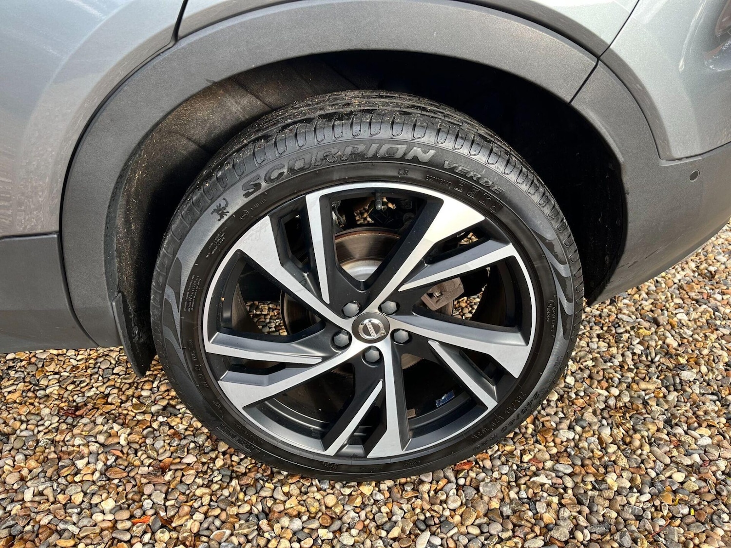 Used Volvo XC40 2019 for sale - 76776427: Photo 25