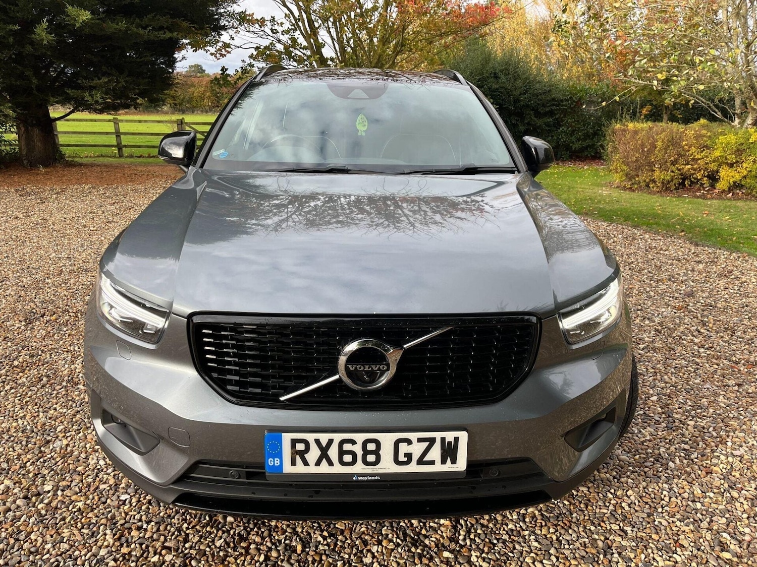 Used Volvo XC40 2019 for sale - 76776427: Photo 3