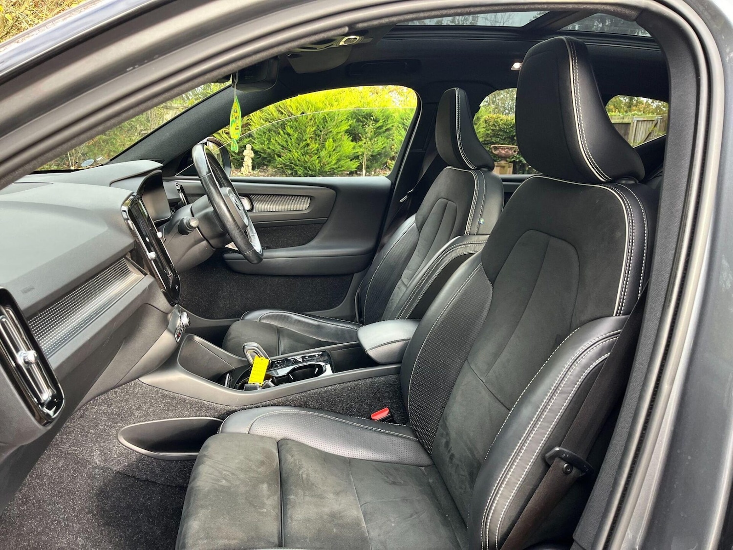 Used Volvo XC40 2019 for sale - 76776427: Photo 35