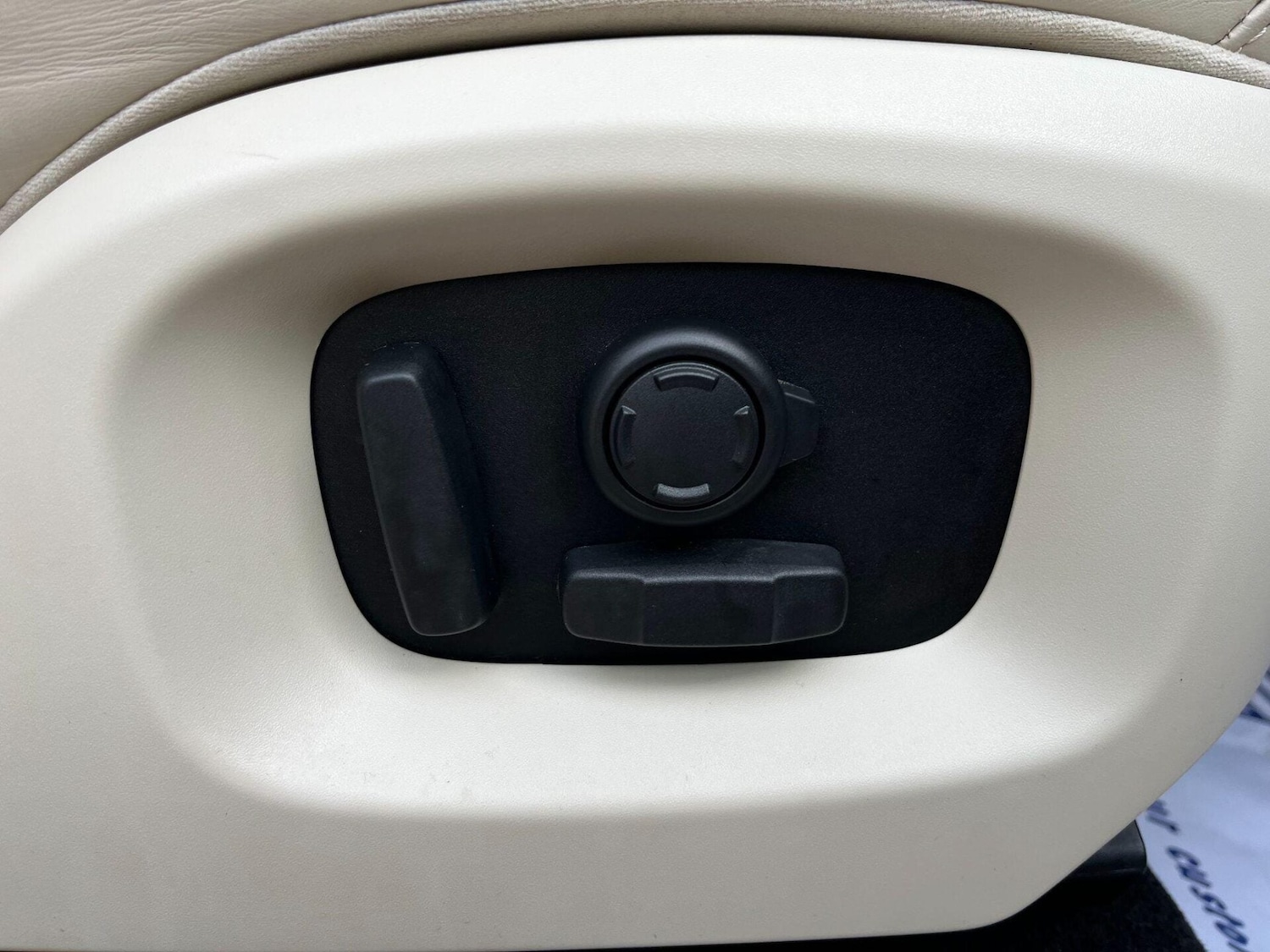 Used Land Rover Range Rover Sport 2016 for sale - 76969860: Photo 14