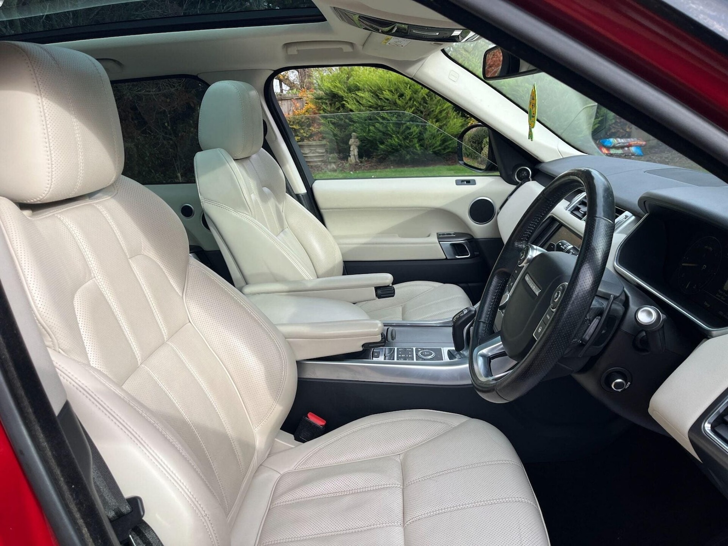 Used Land Rover Range Rover Sport 2016 for sale - 76969860: Photo 2