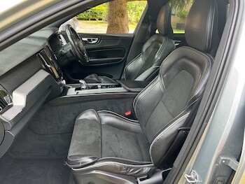 Used Volvo XC60 2018 for sale - 74955593: Photo