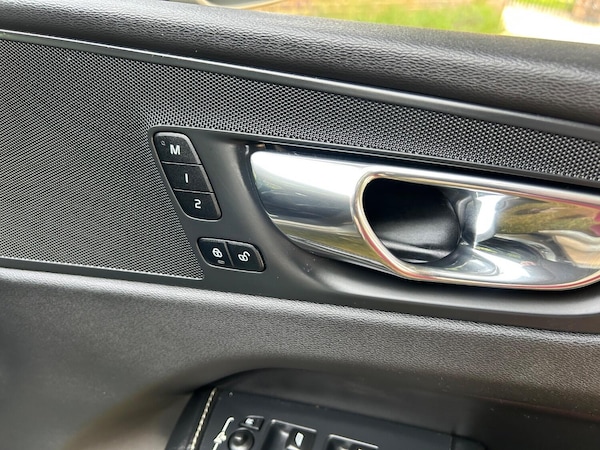 Used Volvo XC60 2018 for sale - 74955593: Photo 30