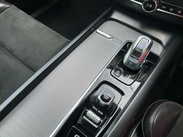 Used Volvo XC60 2018 for sale - 74955593: Photo 34