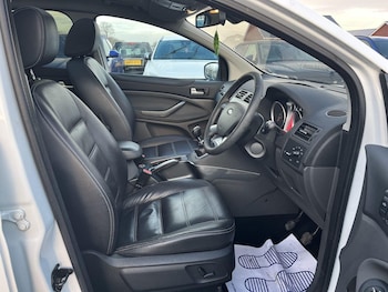 Used Ford Kuga 2010 for sale - 77171374: Photo