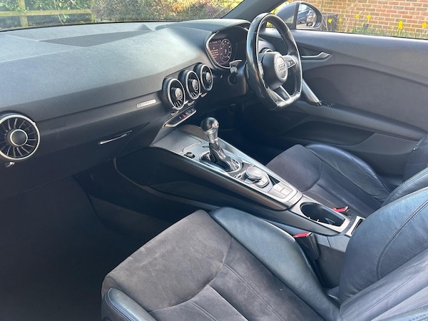 Used Audi TT 2015 for sale - 74030939: Photo 2