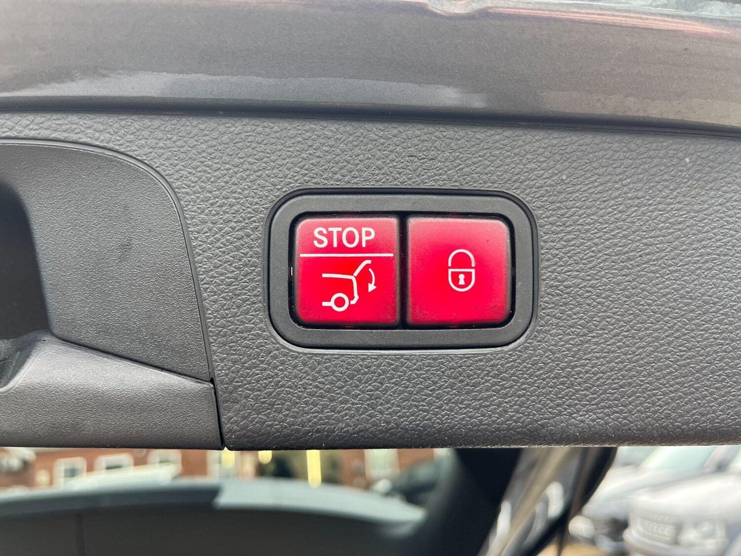 Used Mercedes-Benz GLC 2016 for sale - 78064373: Photo 11