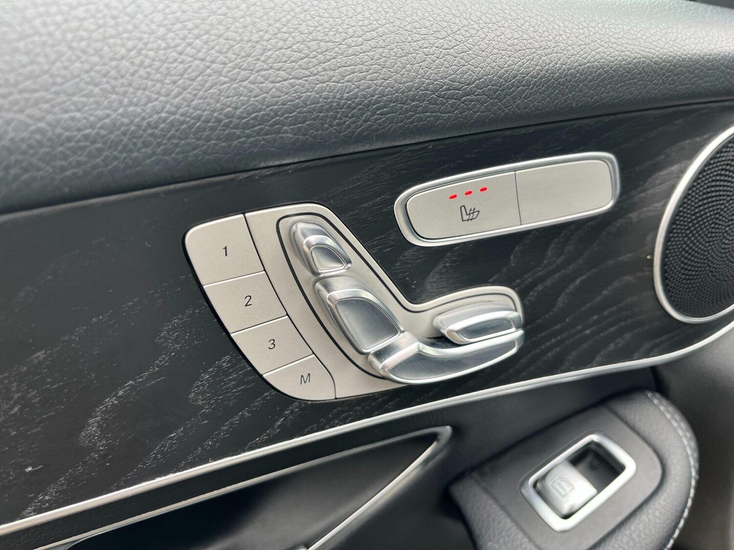 Used Mercedes-Benz GLC 2016 for sale - 78064373: Photo 14