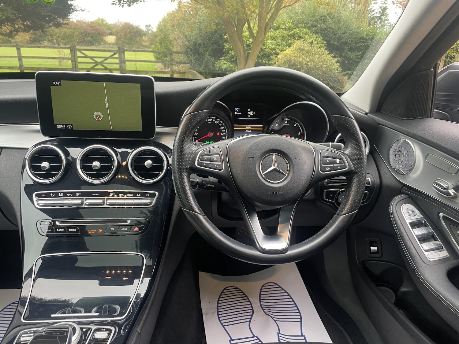 Used Mercedes-Benz C Class 2015 for sale - 76149372: Photo 10
