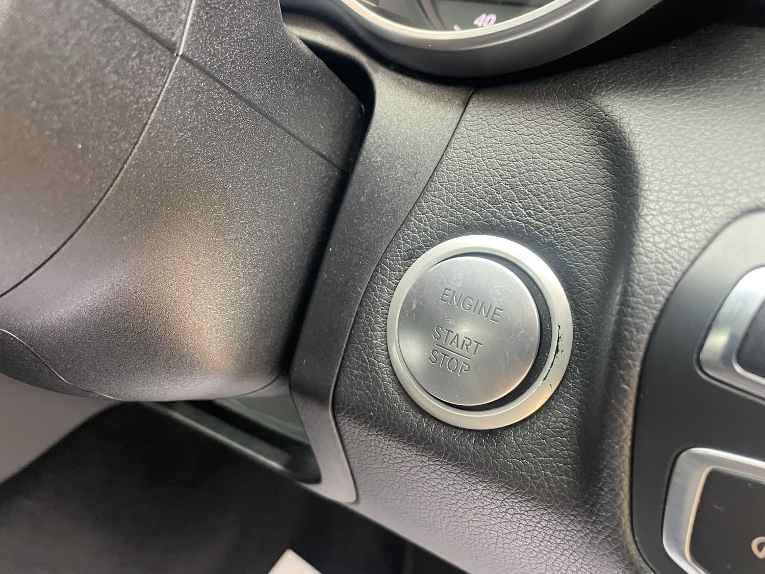 Used Mercedes-Benz C Class 2015 for sale - 76149372: Photo 24