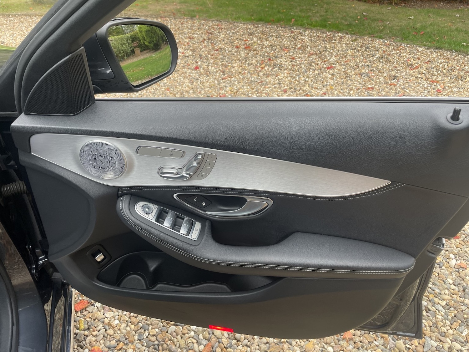 Used Mercedes-Benz C Class 2015 for sale - 76149372: Photo 29