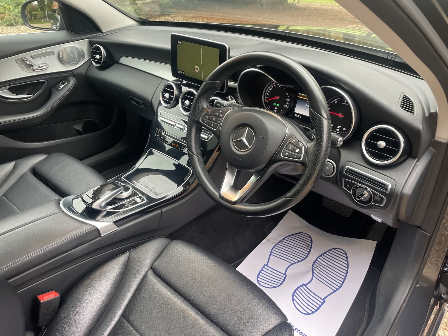 Used Mercedes-Benz C Class 2015 for sale - 76149372: Photo 8