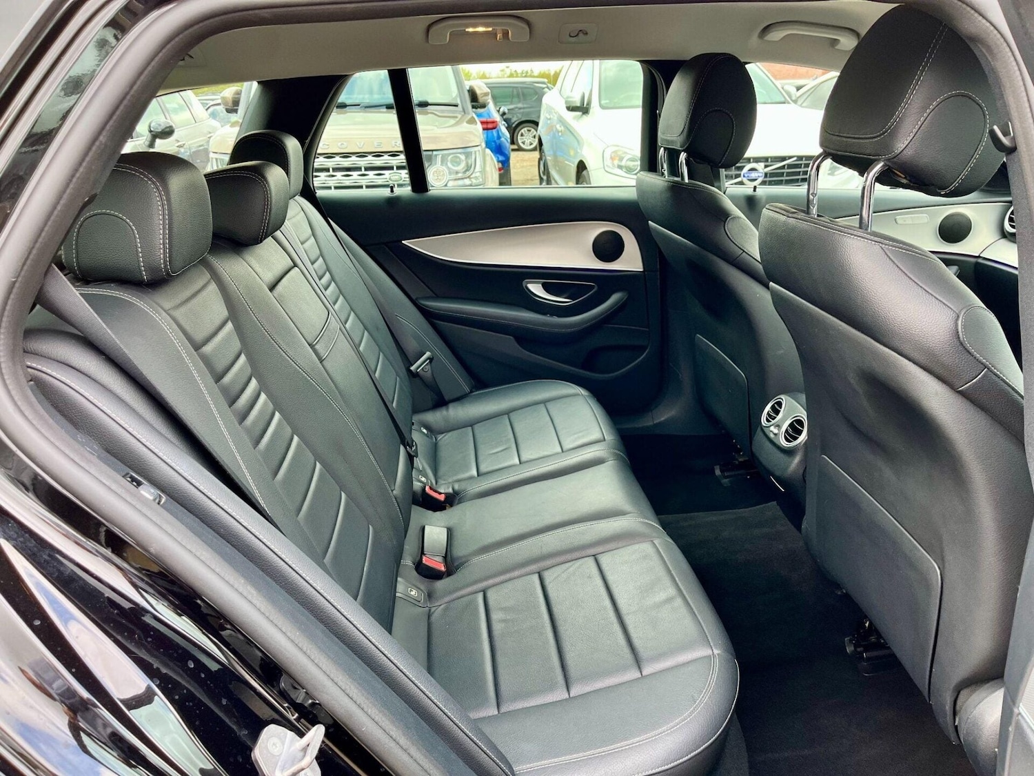 Used Mercedes-Benz E Class 2017 for sale - 78131718: Photo 2