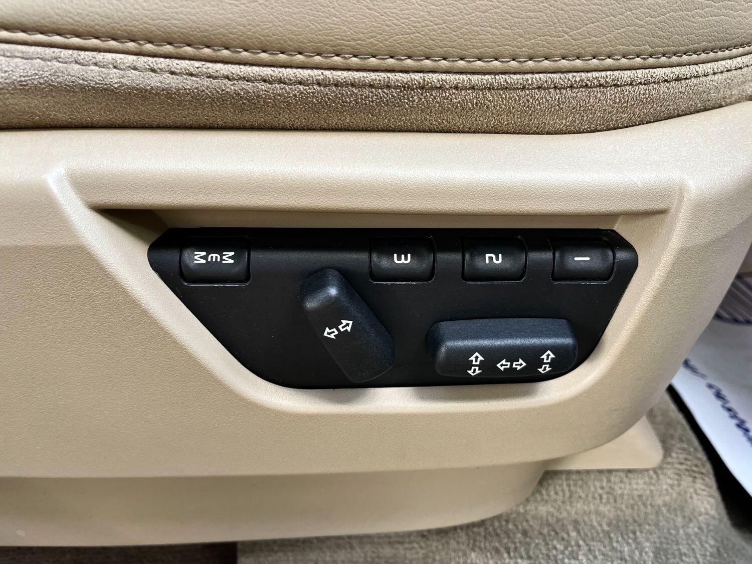 Used Land Rover Freelander 2 2013 for sale - 75898532: Photo 22