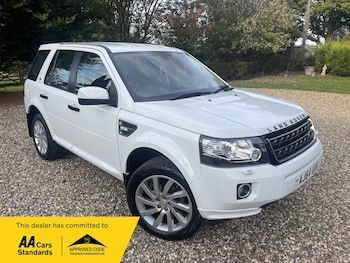2014 - 2.2 TD4 SE Tech 5-Door