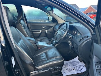 Used Volvo XC90 2011 for sale - 77220320: Photo