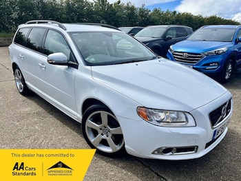 Used Volvo V70 2010 for sale - 78477682: Photo