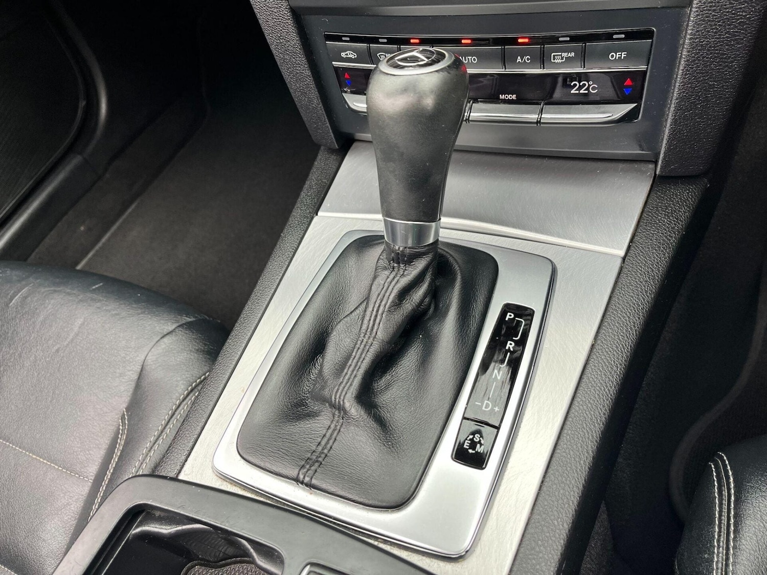 Used Mercedes-Benz E Class 2011 for sale - 77199342: Photo 14