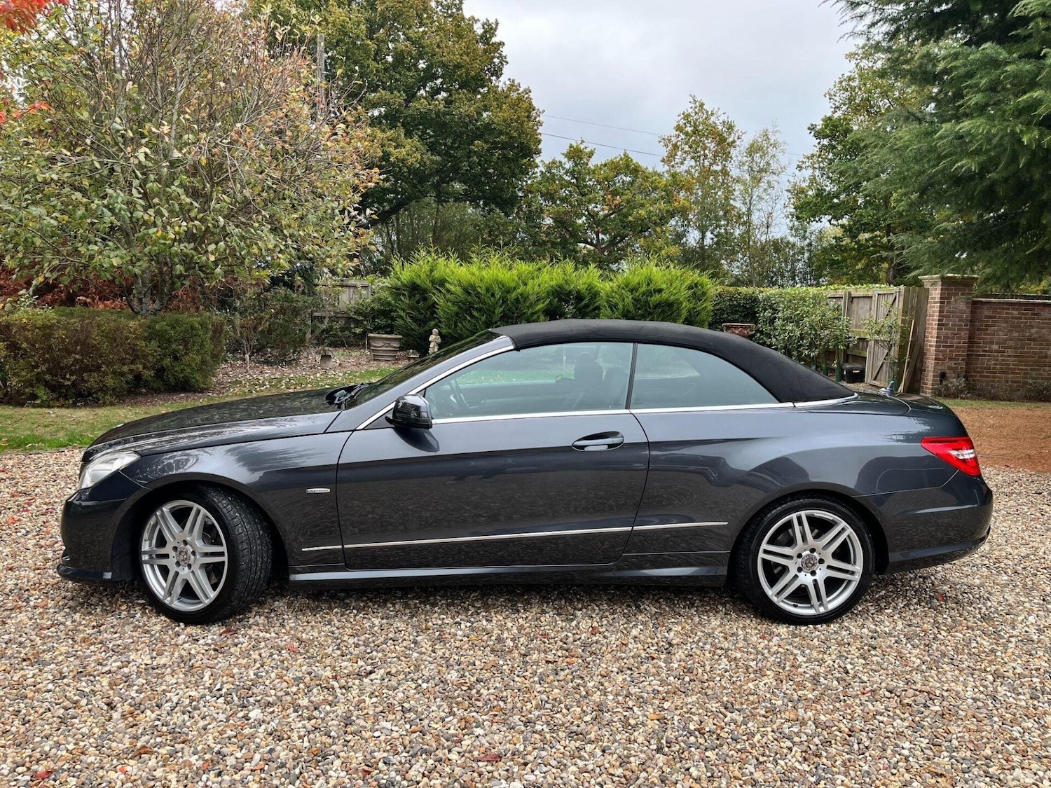 Used Mercedes-Benz E Class 2011 for sale - 77199342: Photo 23