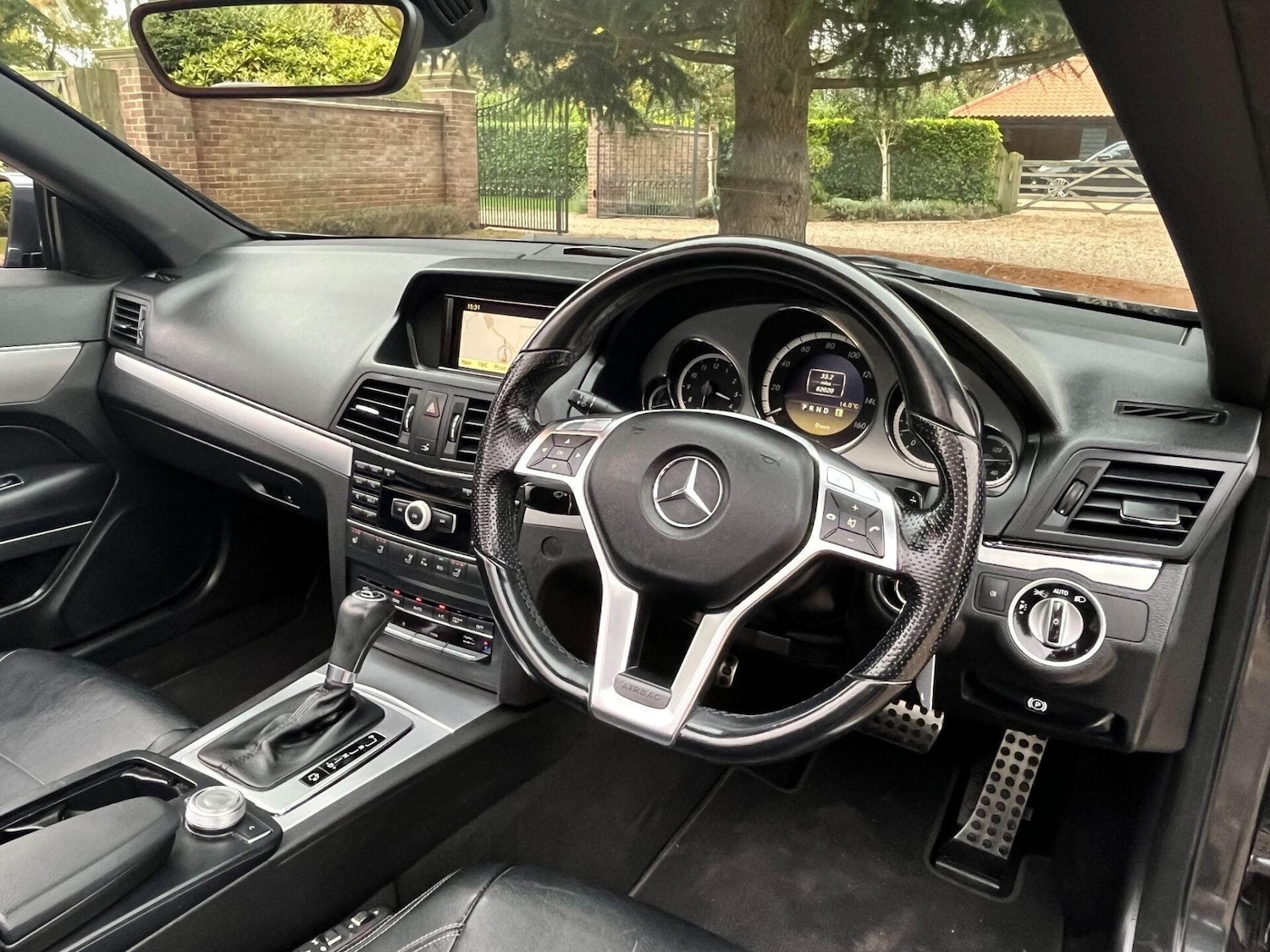 Used Mercedes-Benz E Class 2011 for sale - 77199342: Photo 34