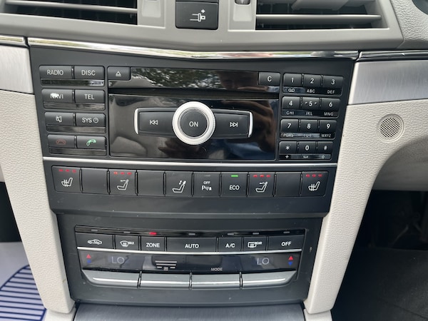 Used Mercedes-Benz E Class 2012 for sale - 76286984: Photo 14