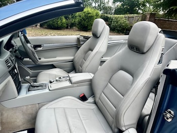 2012 - 2.1 E220 CDI BlueEfficiency SE 2-Door