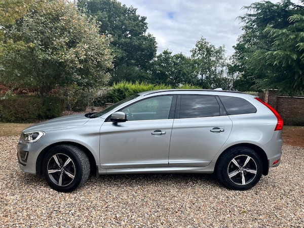 Used Volvo XC60 2017 for sale - 76252984: Photo 8