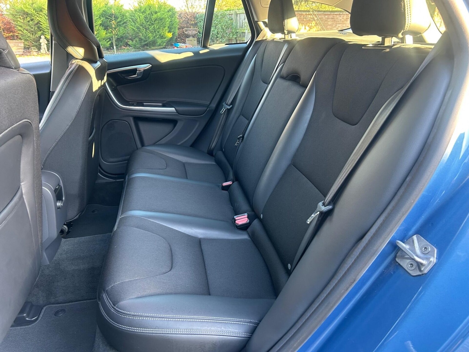 Used Volvo V60 2016 for sale - 76776422: Photo 14