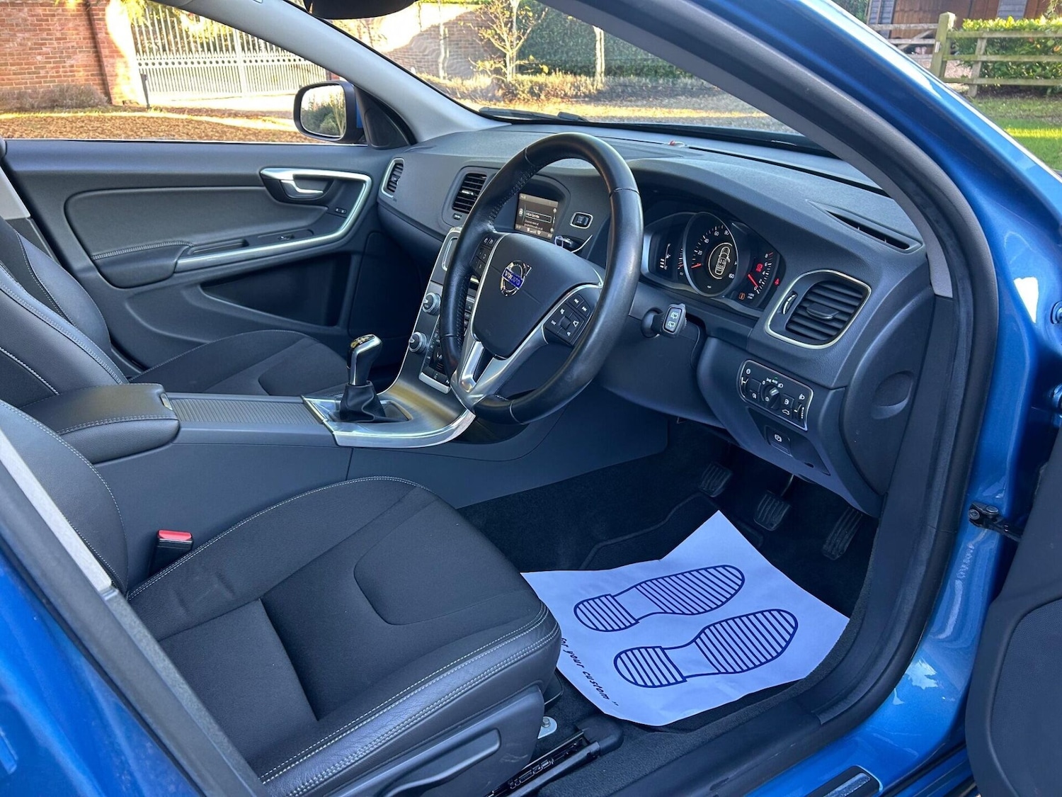 Used Volvo V60 2016 for sale - 76776422: Photo 19