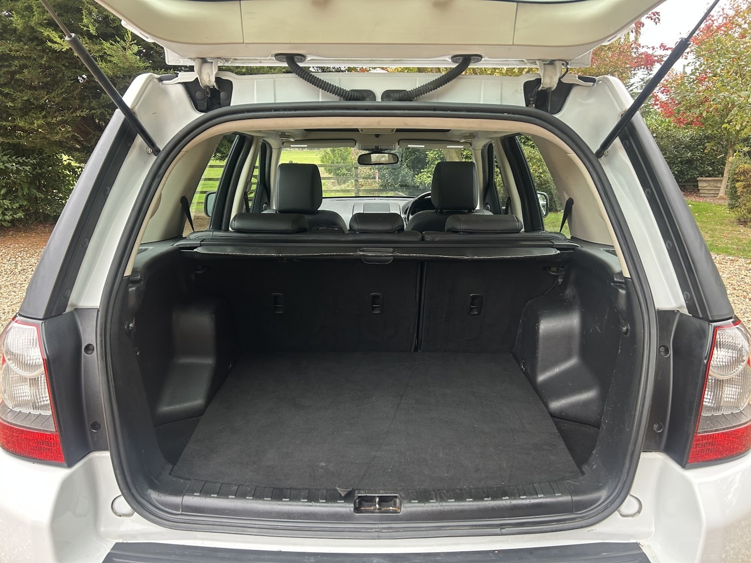 Used Land Rover Freelander 2 2011 for sale - 76231661: Photo 14