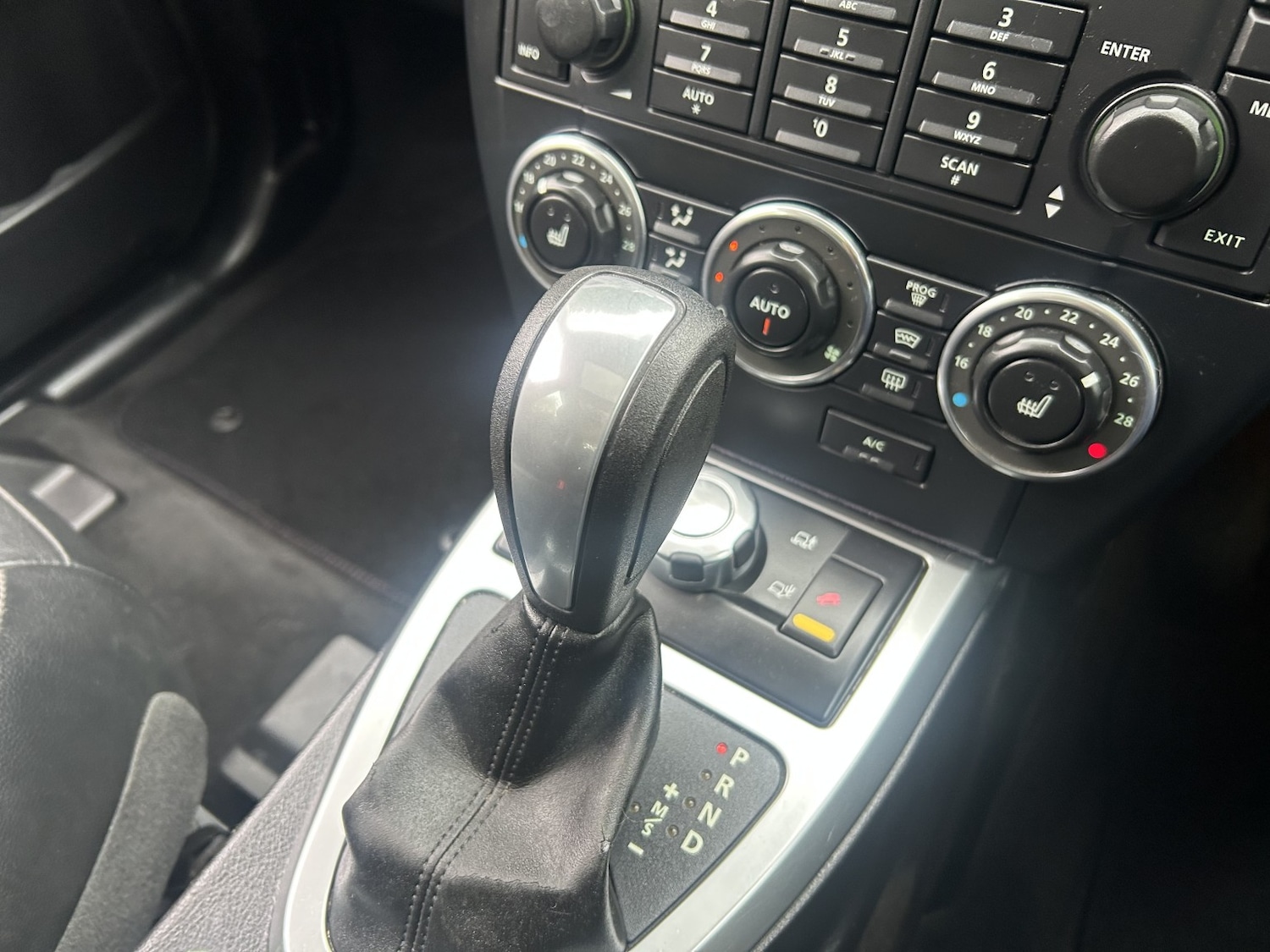 Used Land Rover Freelander 2 2011 for sale - 76231661: Photo 31