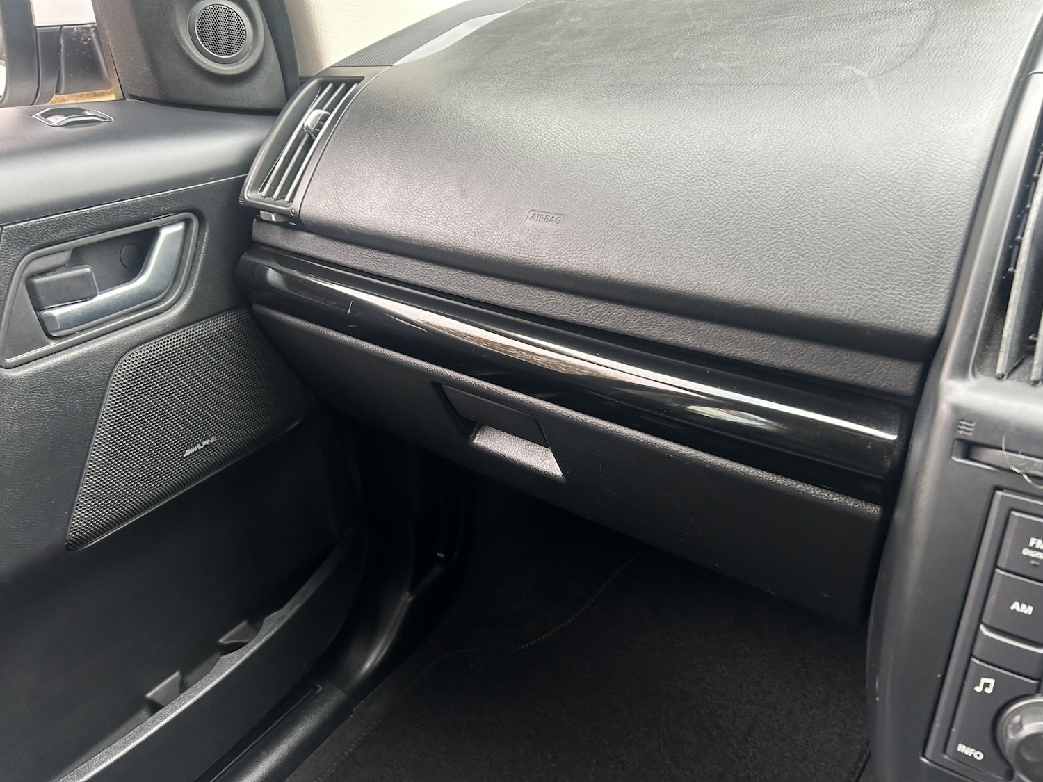 Used Land Rover Freelander 2 2011 for sale - 76231661: Photo 35