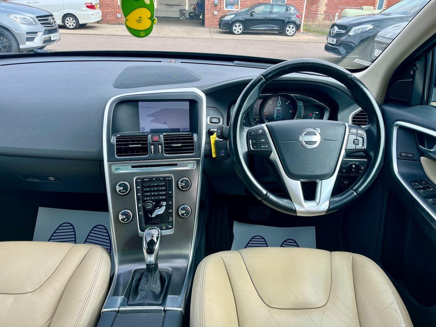 Used Volvo XC60 2013 for sale - 78095672: Photo 5