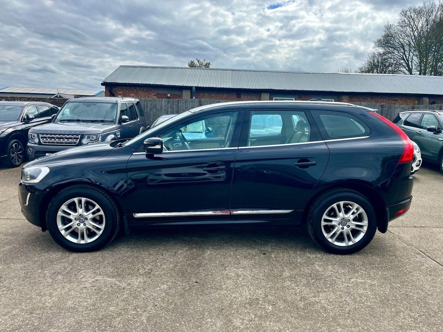 Used Volvo XC60 2013 for sale - 78095672: Photo 9